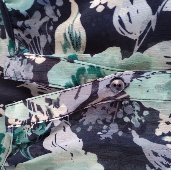 Croft & Barrow Blue Floral Button Front Blouse 3X Plus Size - Picture 8 of 11